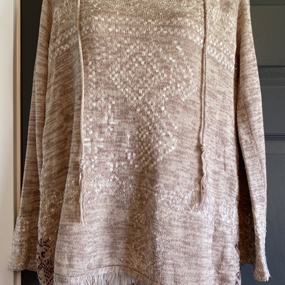 Love Stitch Hooded Fringe Sweater - Picture 2 of 9